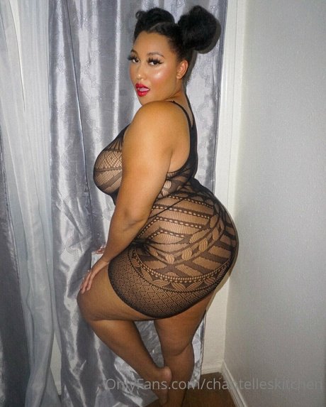 Chantelles Kitchen kostenlose porno foto