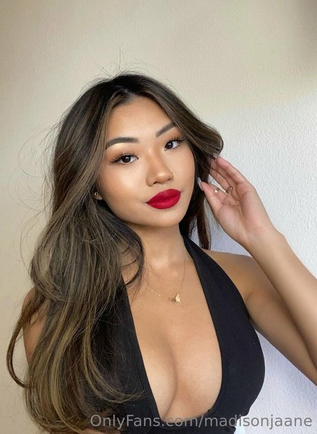 asiatische zierliche onlyfans kostenlose nette bild