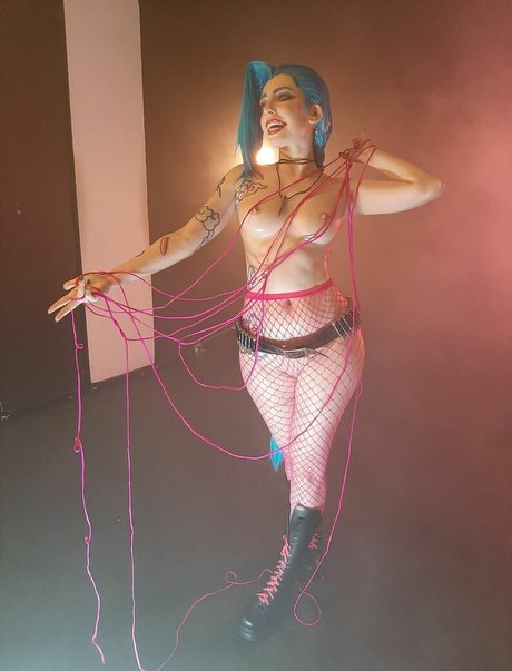 Daria Flora perfekte erotische archiv