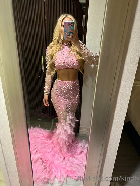 Kindly Myers beste perfekte archiv