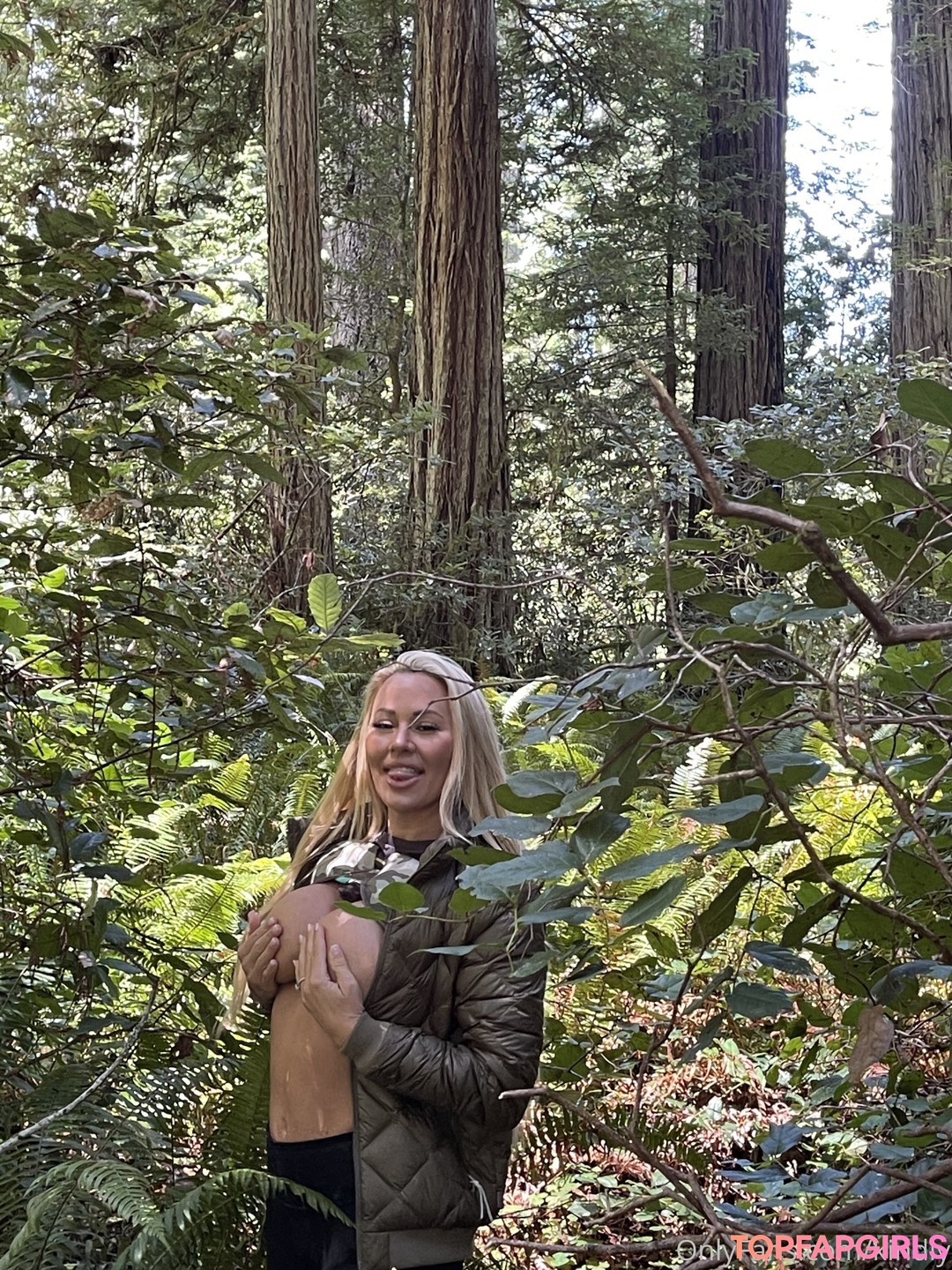 Kindly Myers xxx porno galerie