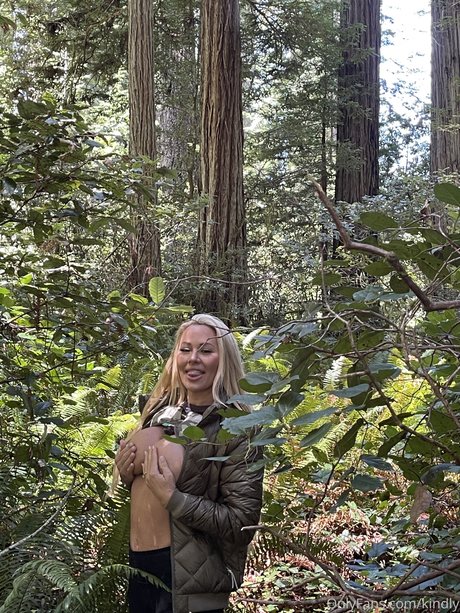 Kindly Myers xxx porno galerie