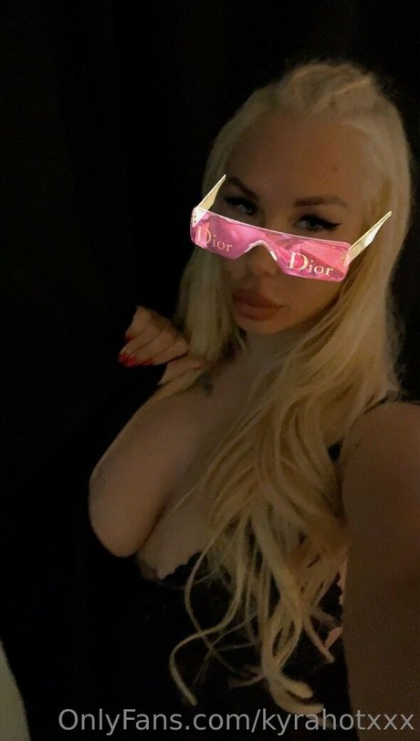 kyrahotxxx erwachsene schöne bild