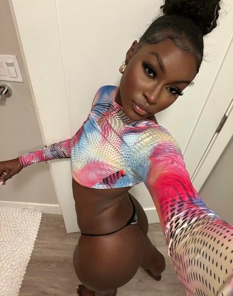 influencer-mädchen nur fans beste akt fotos