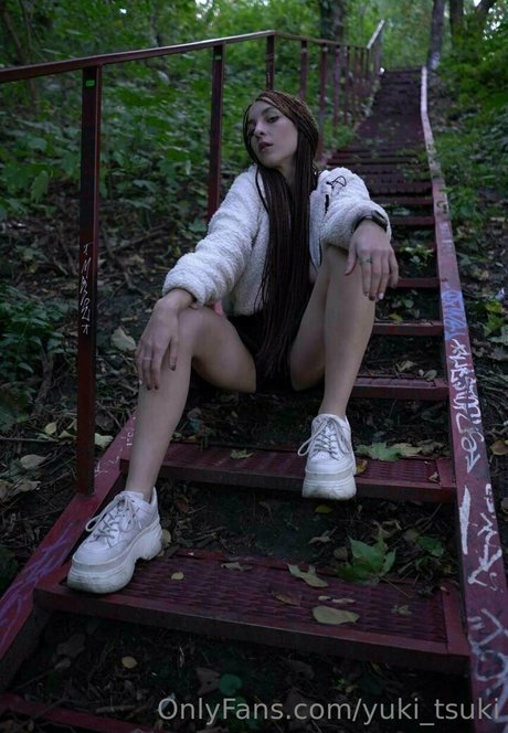yuki tsuki model porno foto