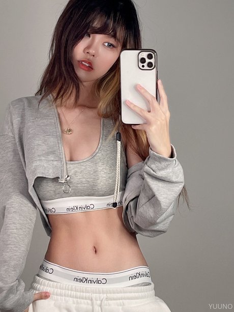 dünne zierliche onlyfans top beste bild