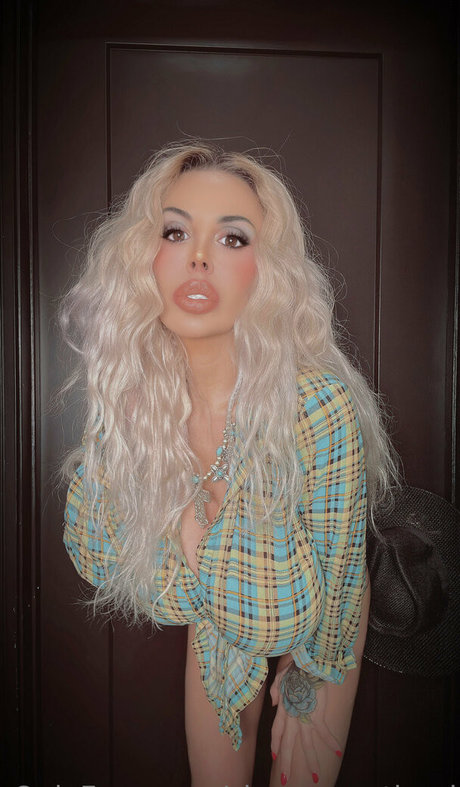 Sienna West akt bilder