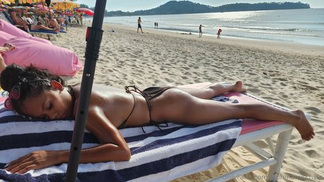 sexy kleid onlyfans exklusive nackte galerien