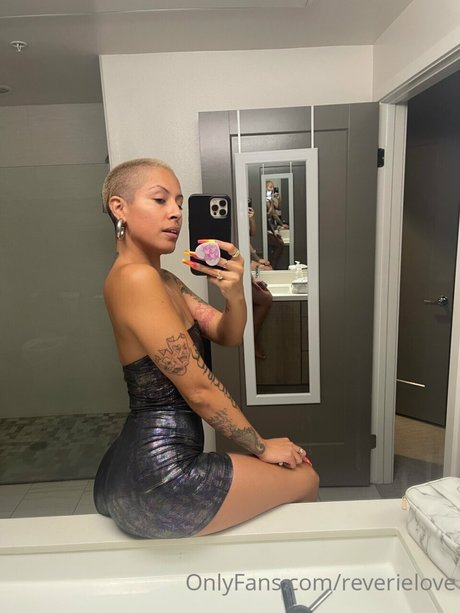 Reverie love perfekte erwachsene galerien