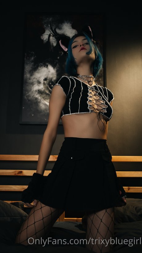 Trixy Blue xxx beste bild