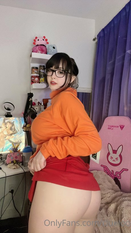 Clueloo nackt sexy fotos