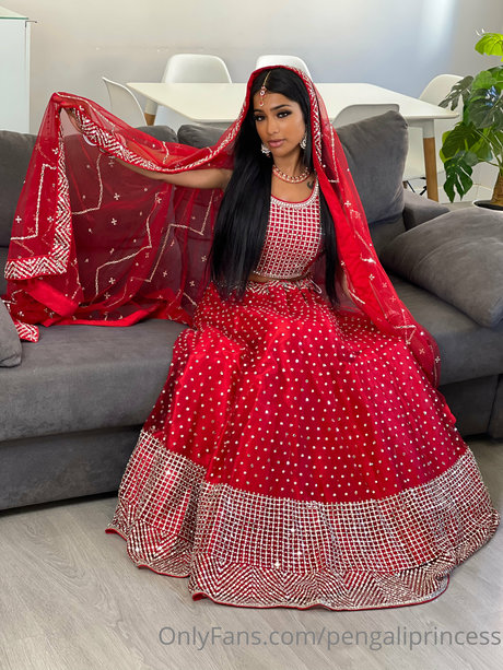 Yasmina Khan perfekte porno archiv