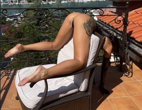 weibliche asiatische onlyfans perfekte nacktheit bilder