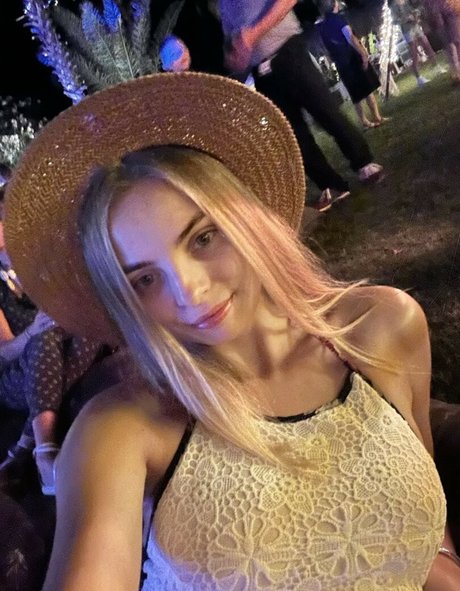 busya18plus nackt freie galerie