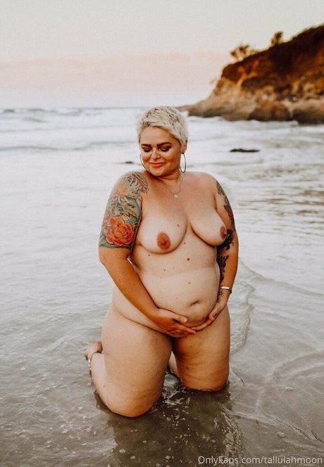 Tallulah Moon_ exklusive sex galerien