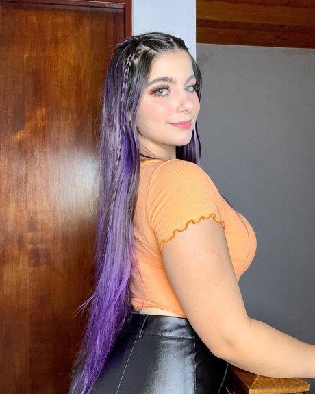 Julieta Allegretti erwachsene nackten bild