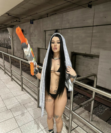 Bbyali top pornostar foto