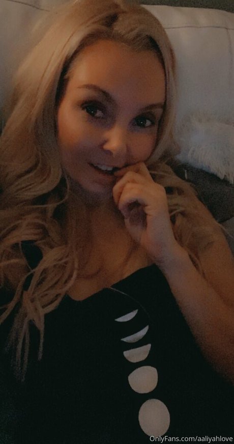 aaliyahlove kunst perfekte galerie