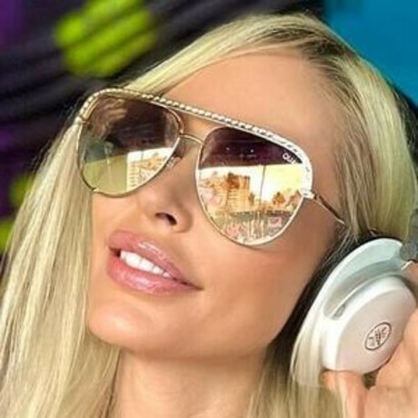 Samantha XO Swinger DJ freie sex galerien