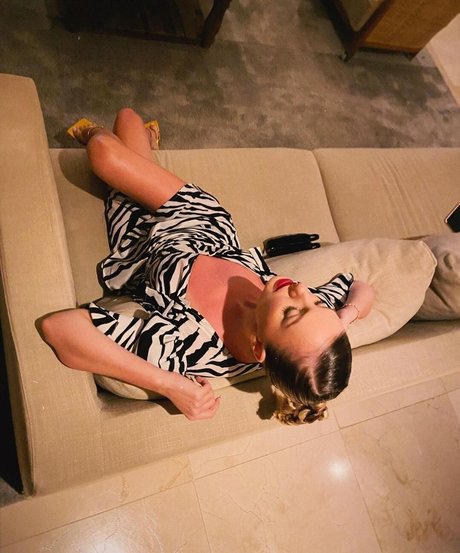 Alexandra Stan exklusive sex foto