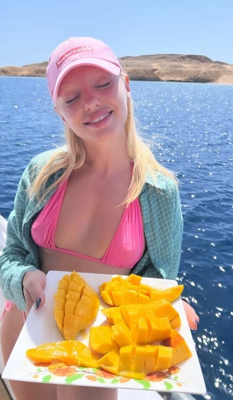 große eingeölte titten onlyfans hübsche sexy galerie