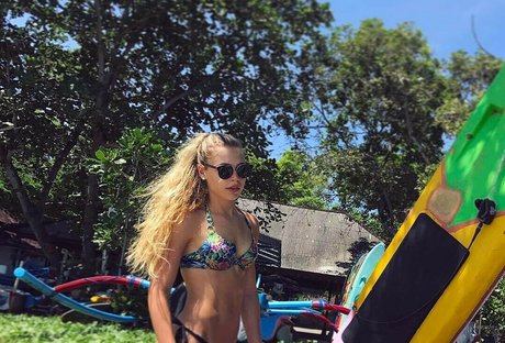 Jutta Leerdam sexy kostenlose archiv