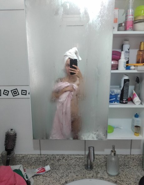 Liz Oliver erwachsene top bilder