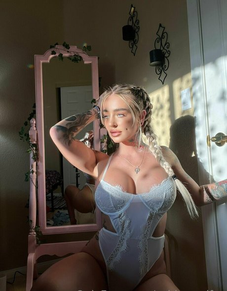 ashleywolfxo model kunst bilder