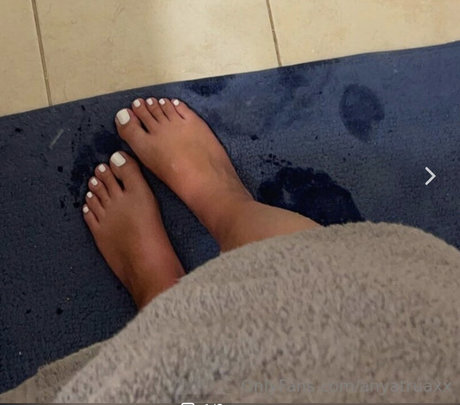 Anya Truaxx schöne pornografische archiv