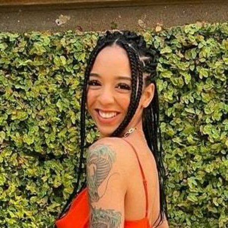 Amala Ekpunobi pornographische pornostar galerie