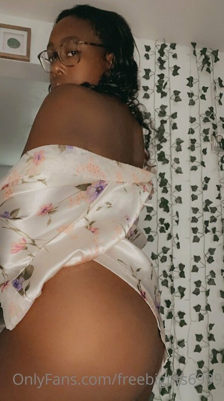 freebigtits6999 schauspielerin porno foto