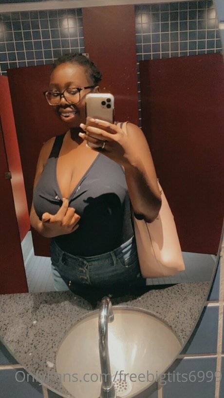 freebigtits6999 sexy fotos