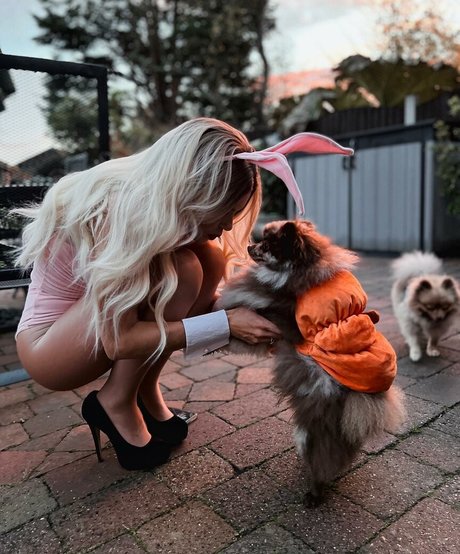 Faye Brookes heiße fotos