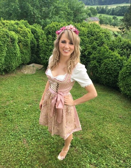 Melissa Naschenweng schöne pornographische bild