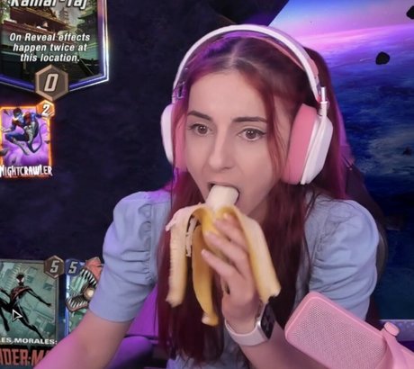 AnnieFuchsia perfekte nacktheit galerien