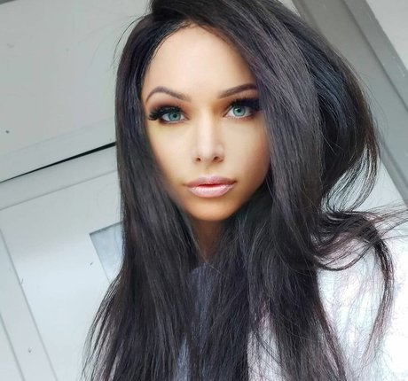 Tyra Kadney erwachsene nacktheit galerie