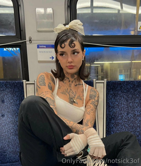 Notsick3 porno pornostar galerie