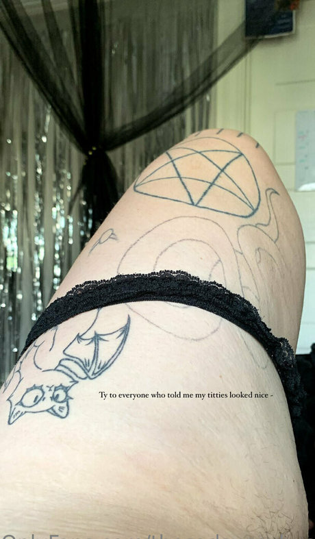 thesadsuccubus sexy akt bild