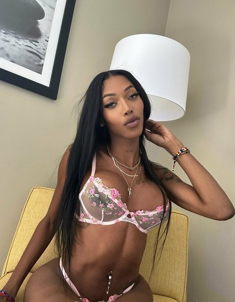 Baggyaltiffxxx perfekte pornostar galerien