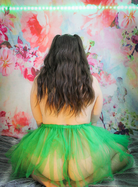 nissariousd sexy akt bild