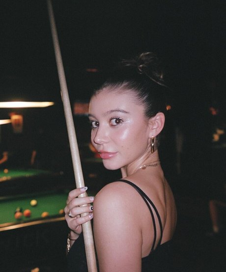 Genevieve Hannelius heiße erwachsene fotos