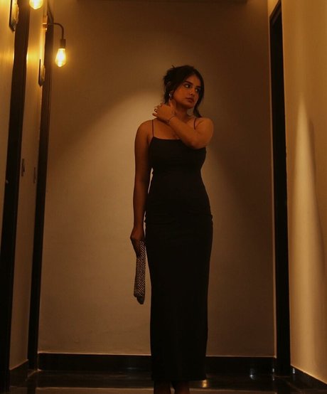 Aarushi Abrol perfekte hd galerie