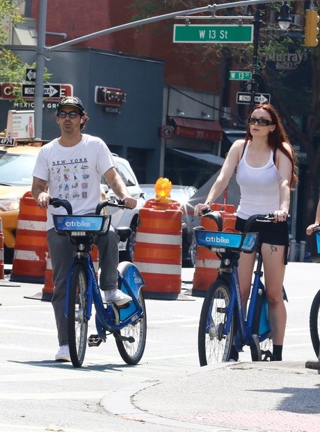 deepthroat teen onlyfans schöne bilder