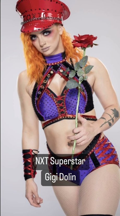 GiGi Dolan schöne nackten galerien