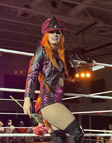 GiGi Dolan heiße beste bilder