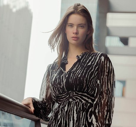 Benthe Ten Broek model freie bild