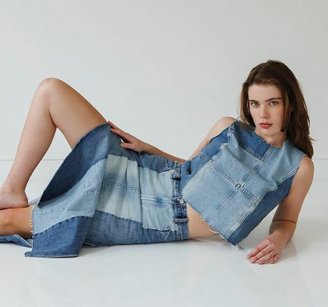 Benthe Ten Broek sexy pornostar galerie