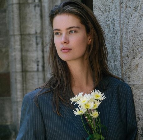 Benthe Ten Broek kunst sex bilder