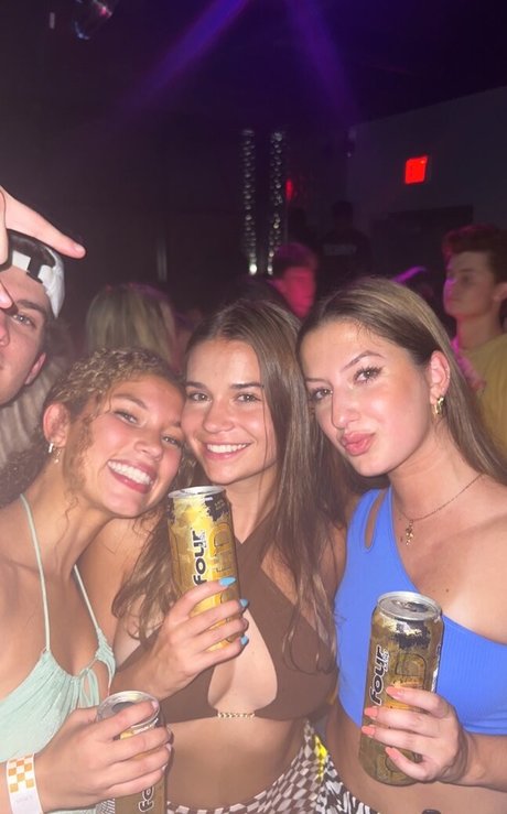 Katie Gilmore porno perfekte galerie