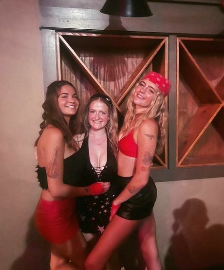 Katie Gilmore exklusive kostenlose foto